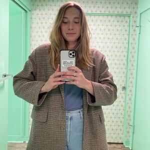 Meet your Posher, Hayden